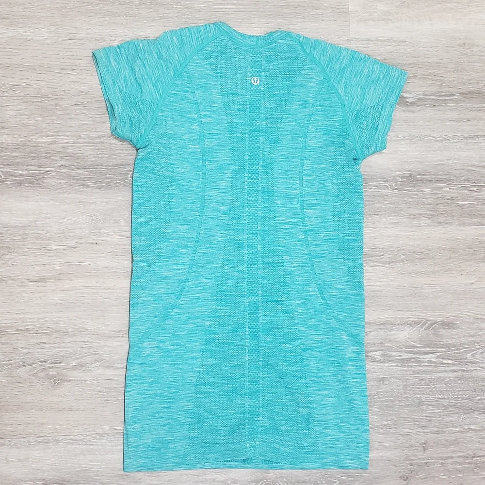 lululemon athletica Women's Turquoise Heather Short Sleeve Tee